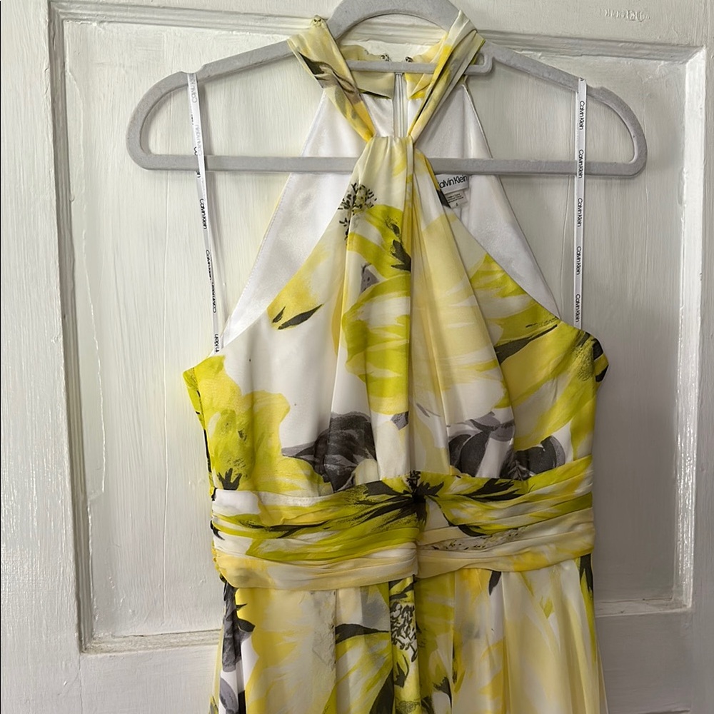 Calvin Klein Yellow and White Ruched Tie Front Maxi Dress